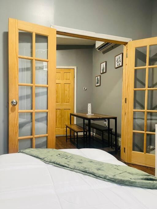 Cozy Studio Staycation - Brooklyn Close To Train Stations New York Esterno foto